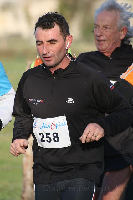 Courir entre deux O 2009 083.jpg